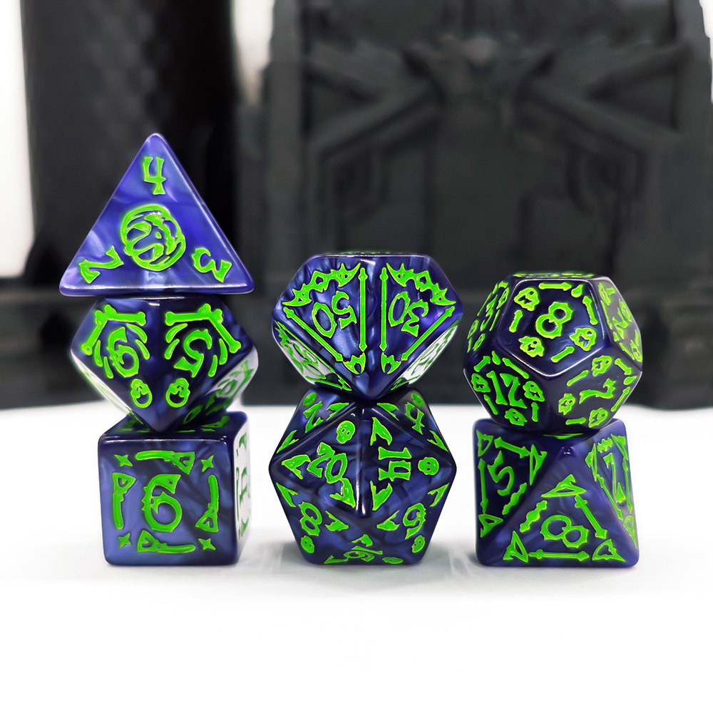 ชุดลูกเต๋าคธูลูสีน้ำเงินเข้มแล - Dice Set Polyhedral บทวิจารณ์และราคา